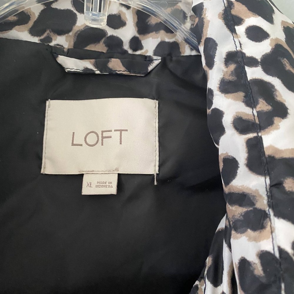 Cheetah Print Puffer Vest - Picture 2 of 3